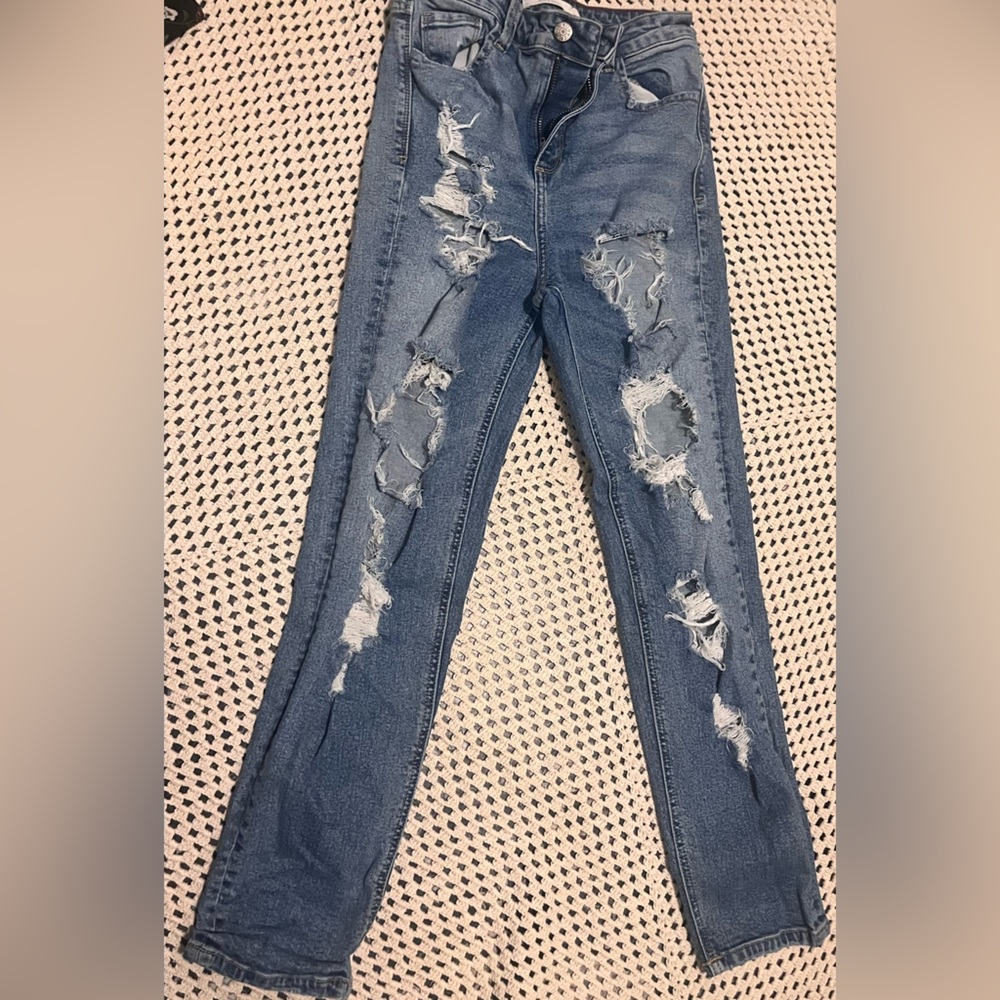 Distressed Denim Skinny Jeans